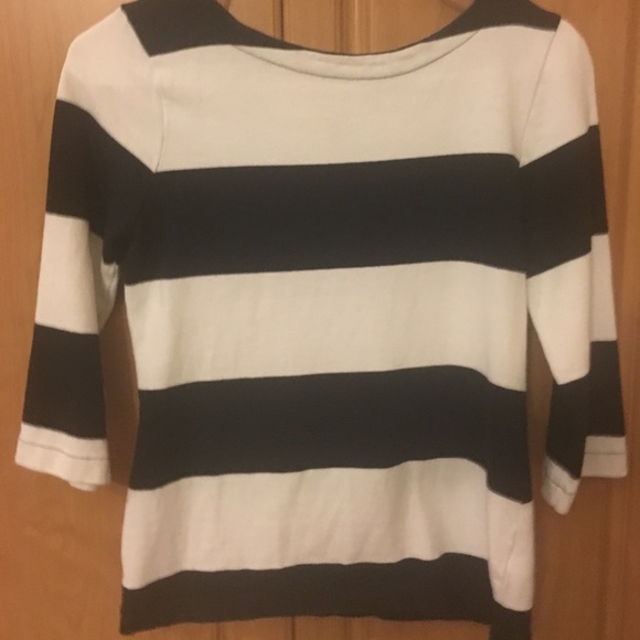 Old navy stripped top - Picture 2 of 3